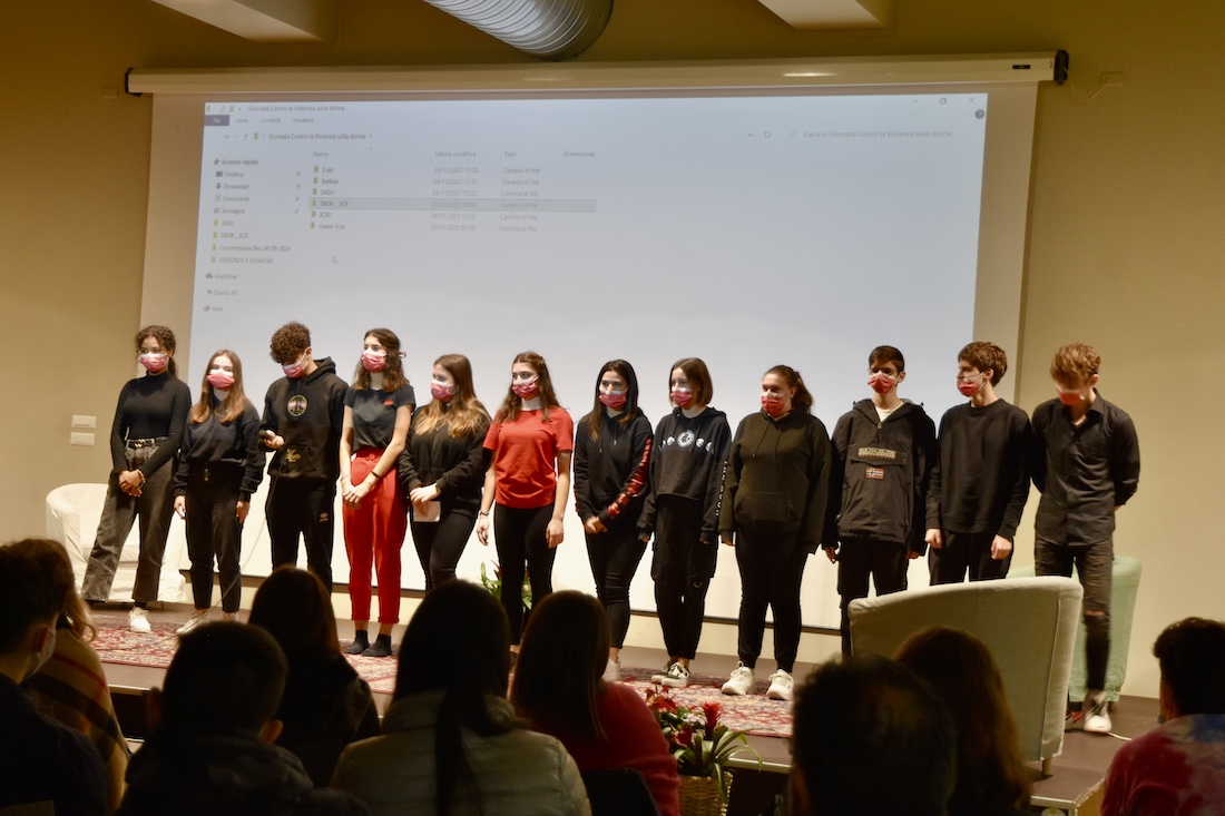 25 novembre 2021 IIS GiovanniFalconeDSC 4342